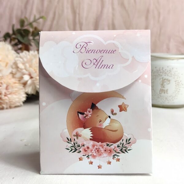 Boîte cadeau invité personnalisée