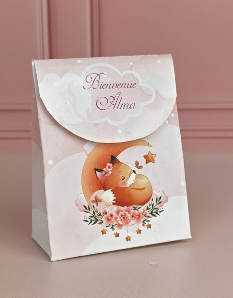 Boîte cadeau invité personnalisée